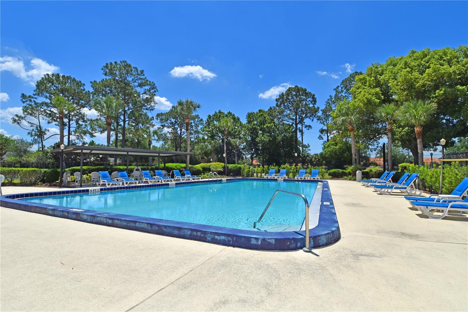 LAKE RIDGE VILLAGE - Residential