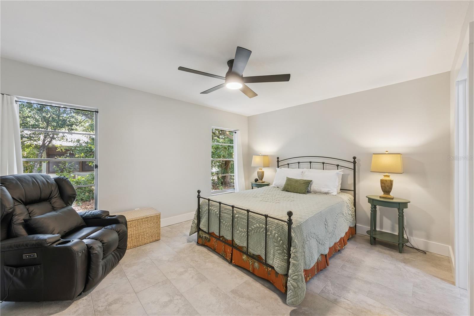 LAKE RIDGE VILLAGE - Residential