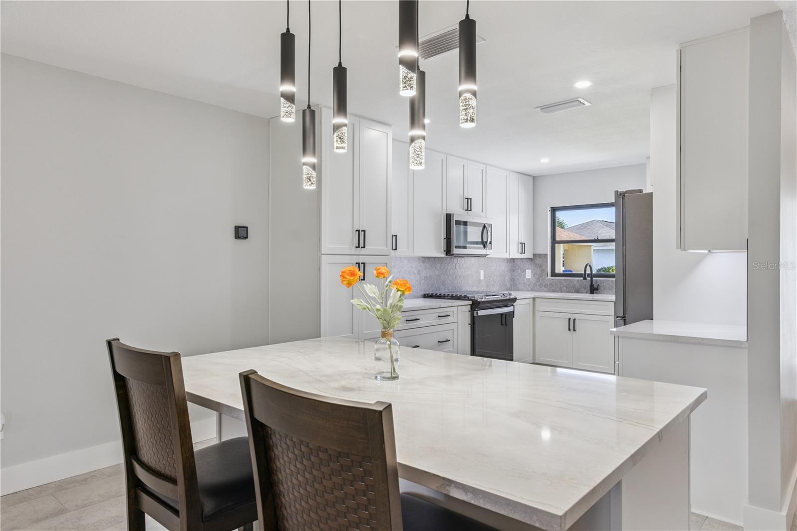 LAKE RIDGE VILLAGE - Residential