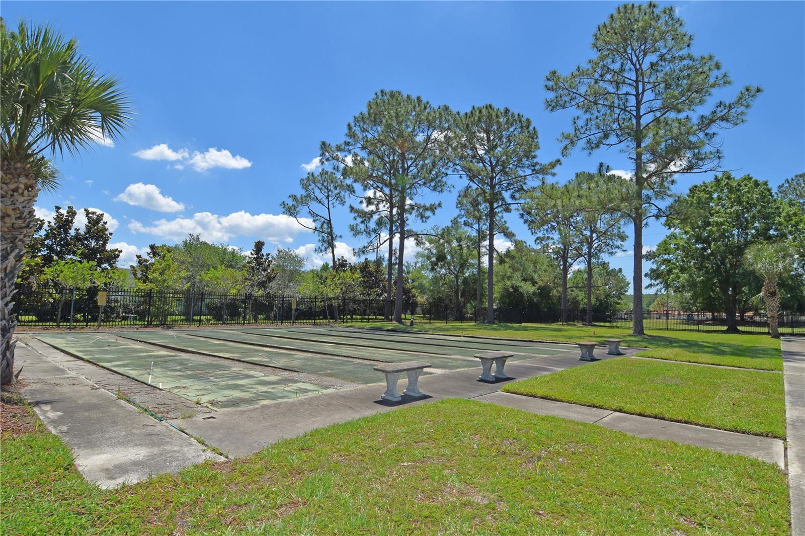 LAKE RIDGE VILLAGE - Residential