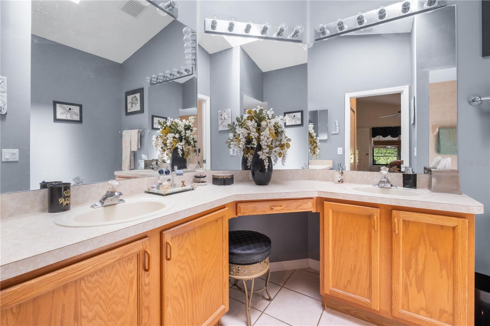 WELLINGTON AT SEVEN HILLS PH 3 - Residential