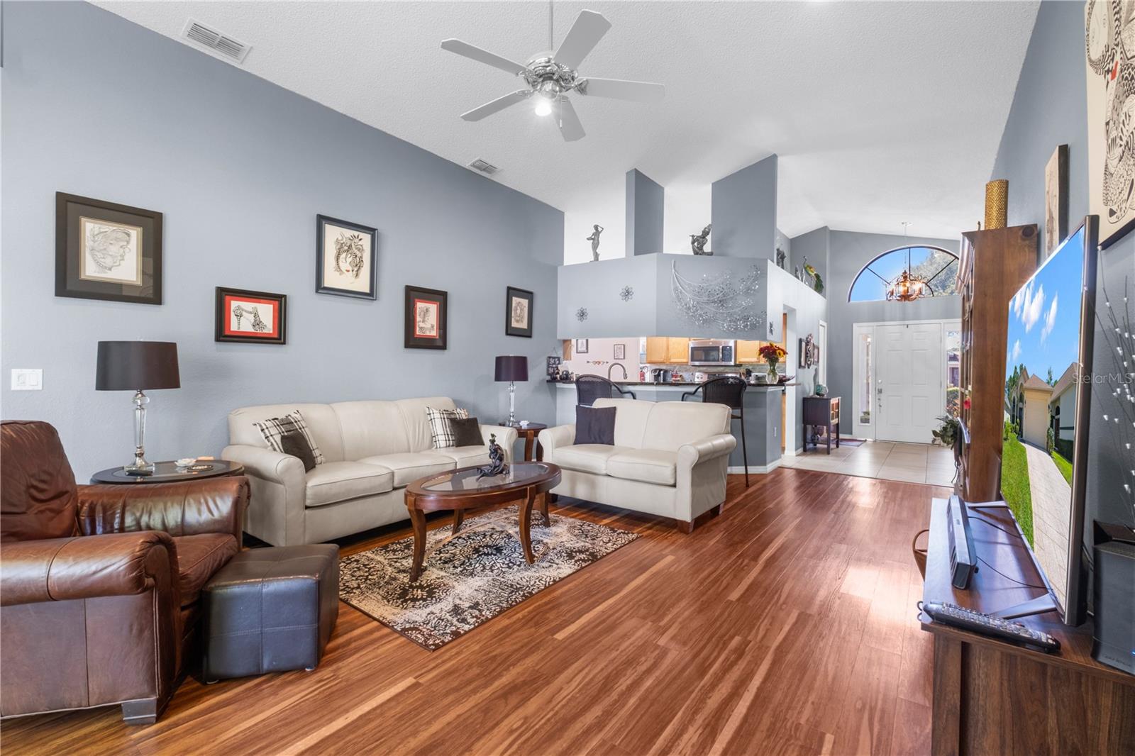 WELLINGTON AT SEVEN HILLS PH 3 - Residential