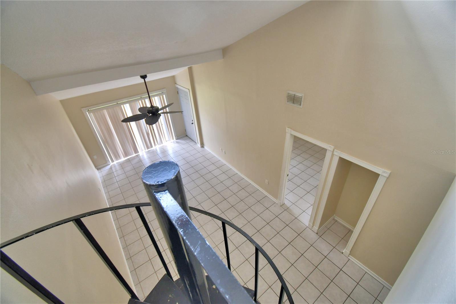 2215 KNIGHTS ROAD 2215
