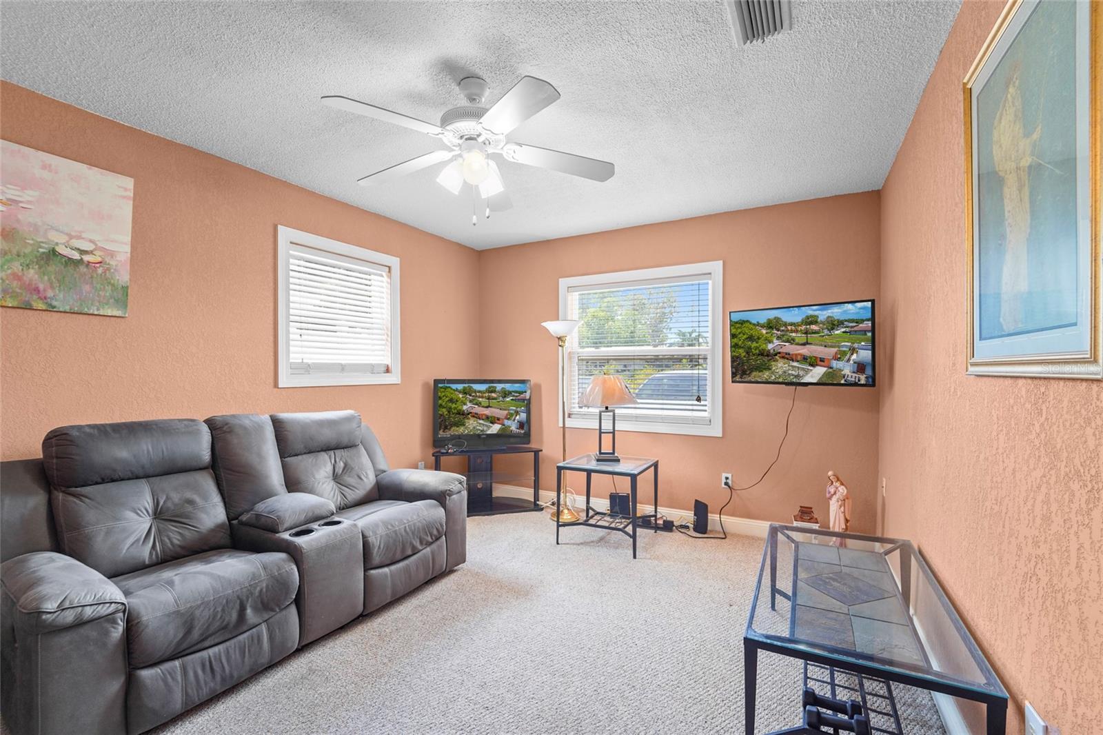 RIDGEWOOD LAKES - Residential