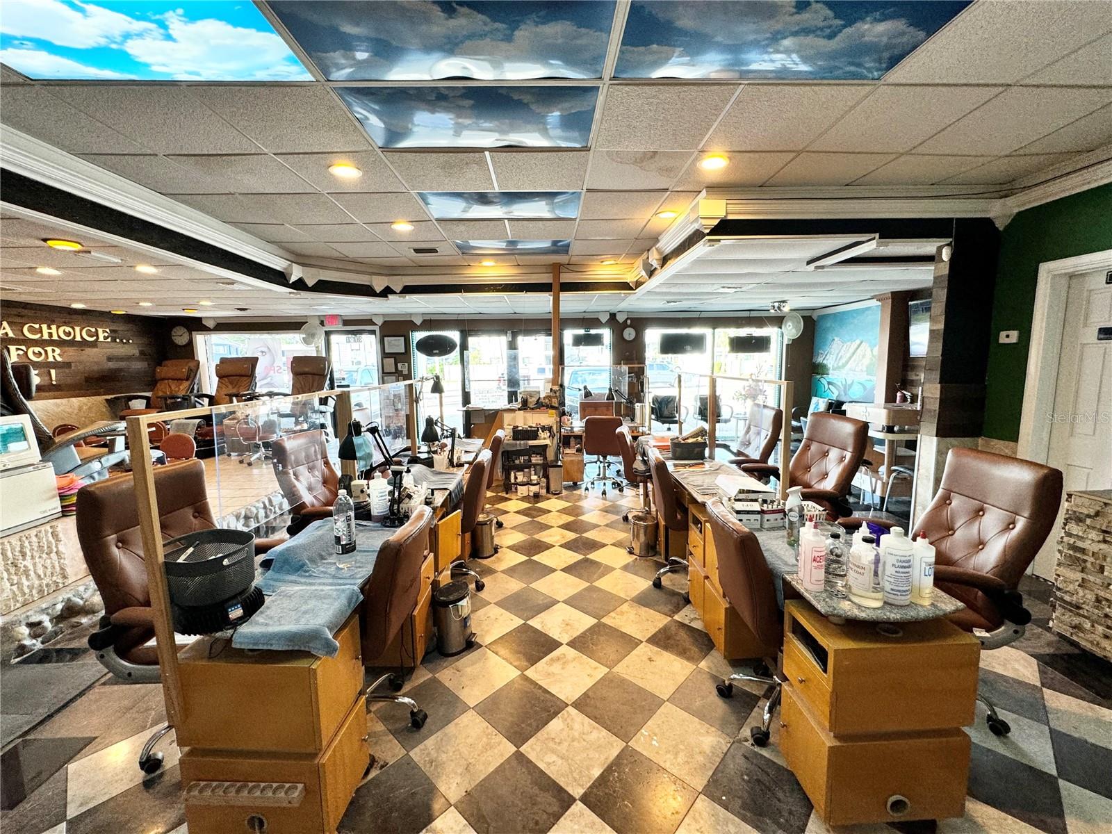 GROVE PARK - Commercial Sale