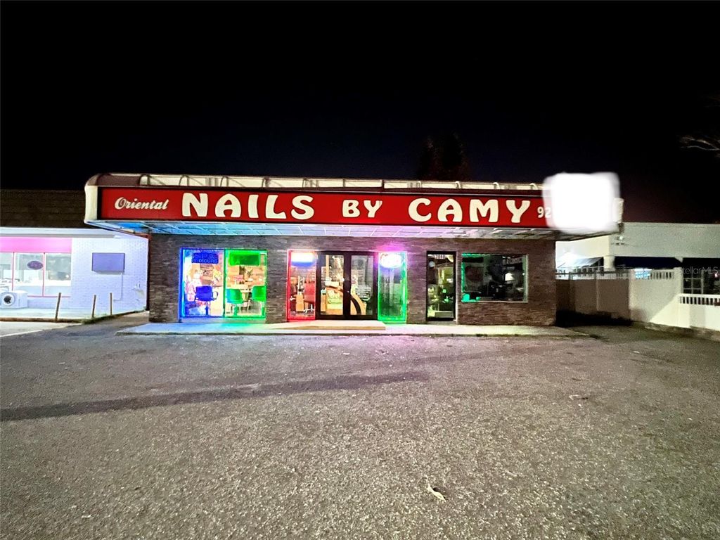 Photo of 3080 Bee Ridge Road, Sarasota, FL 34239 (MLS # A4628460)