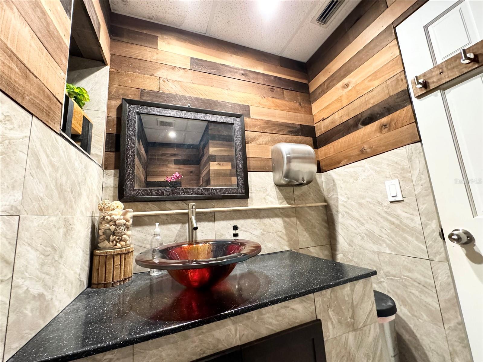 GROVE PARK - Commercial Sale