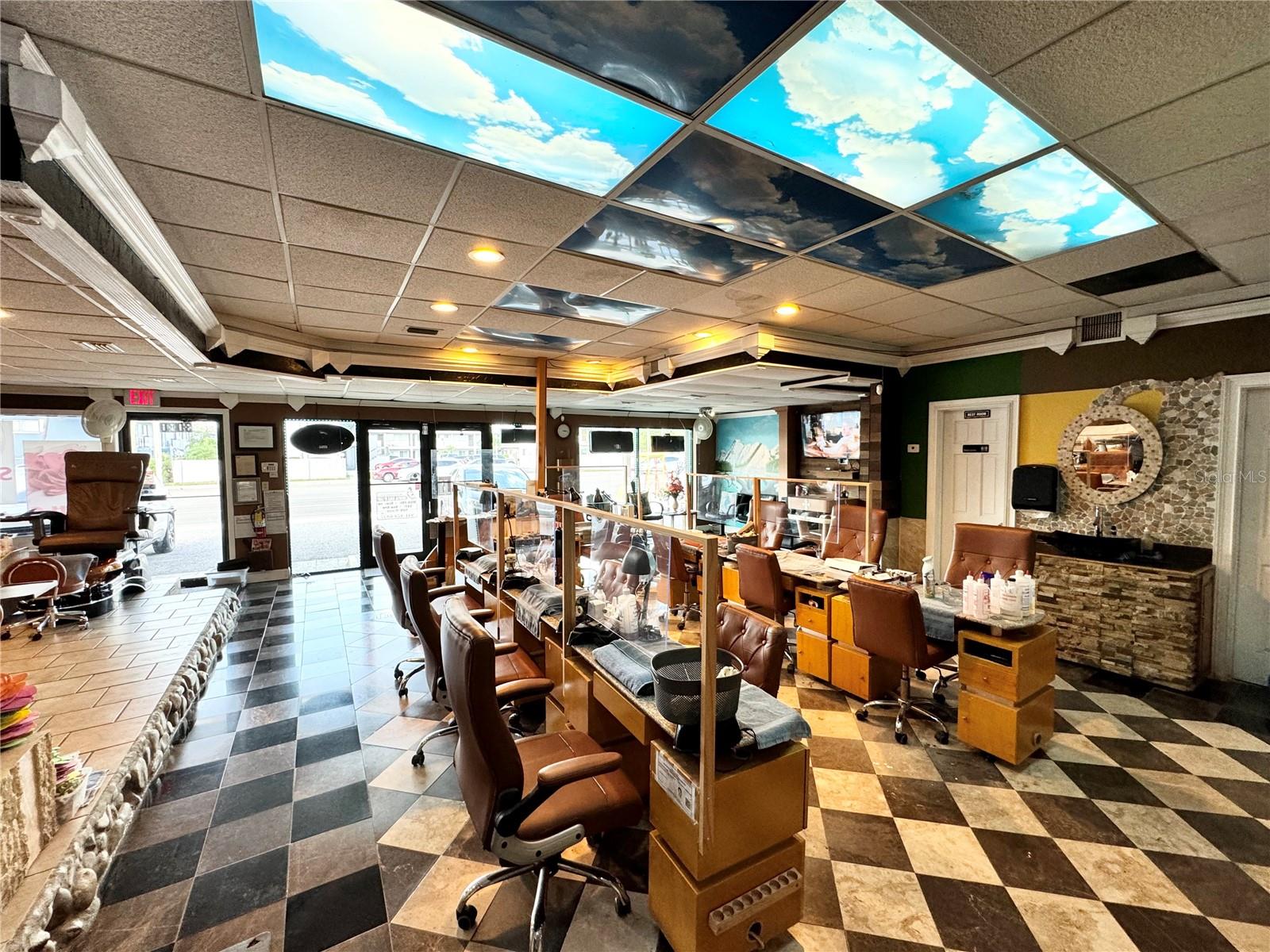 GROVE PARK - Commercial Sale