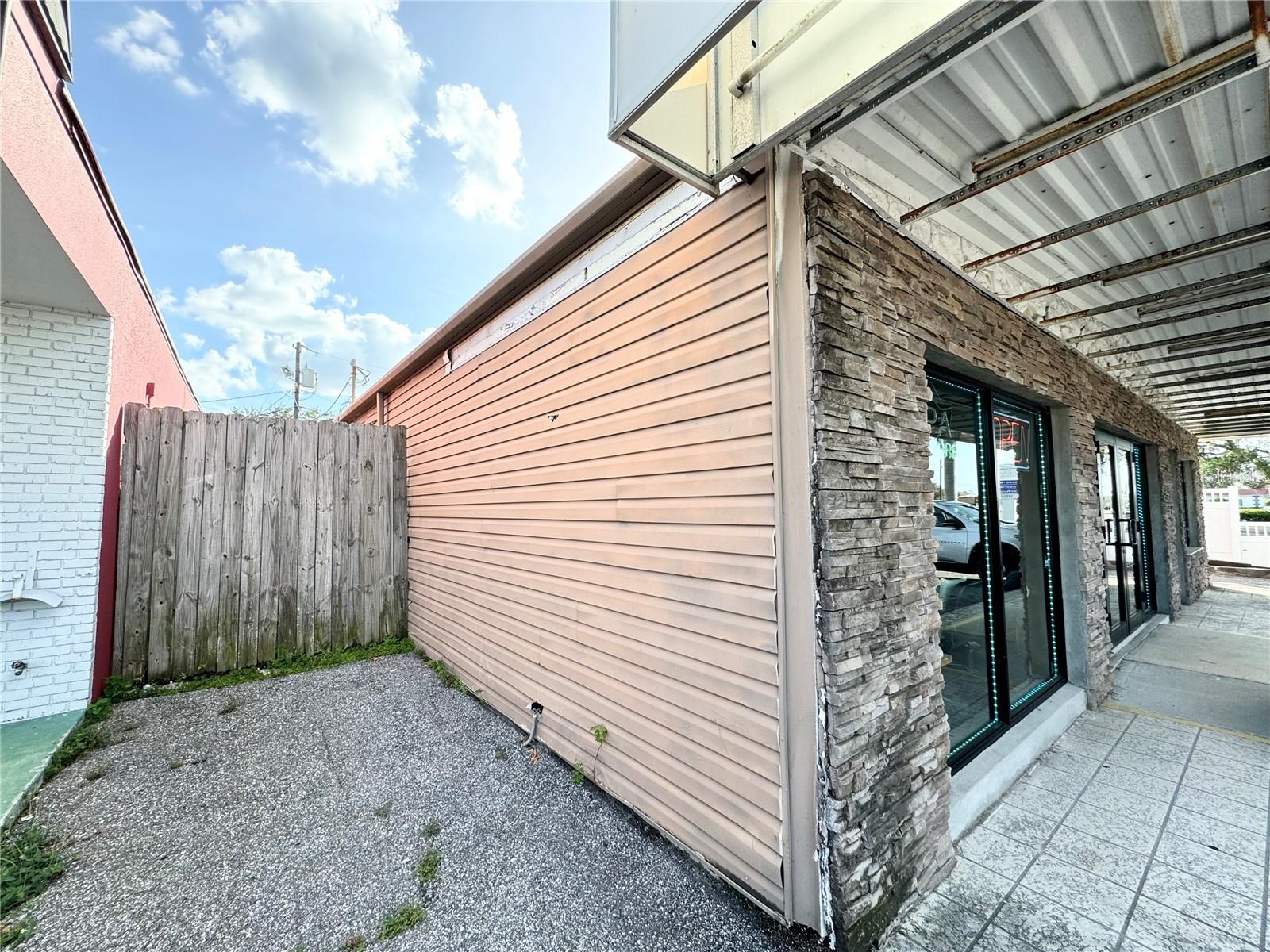 GROVE PARK - Commercial Sale