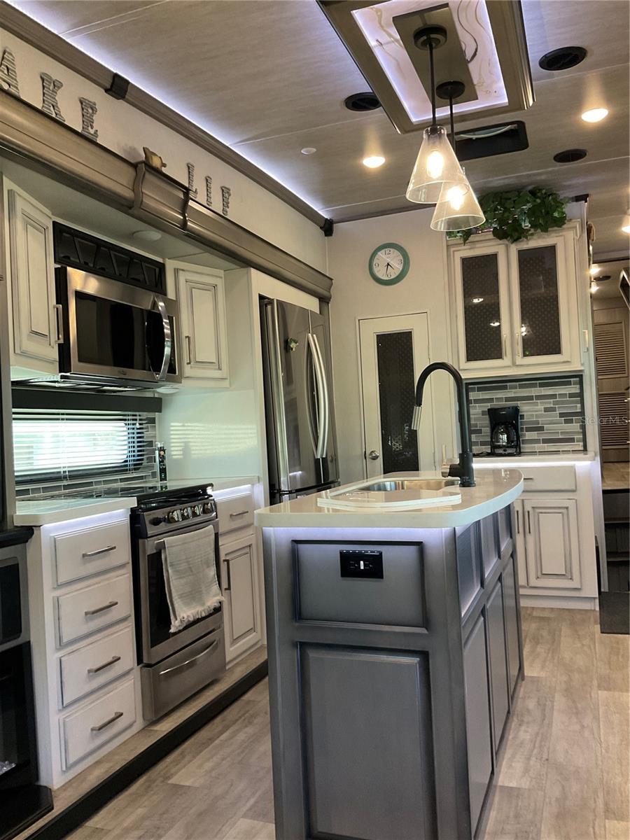 FISHEATING CONDO SEC B - Residential