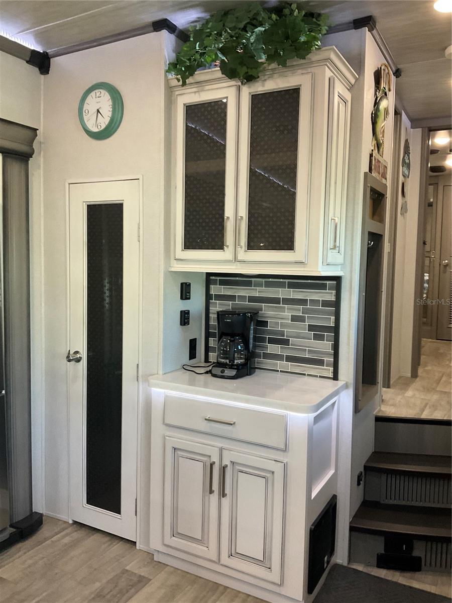 FISHEATING CONDO SEC B - Residential