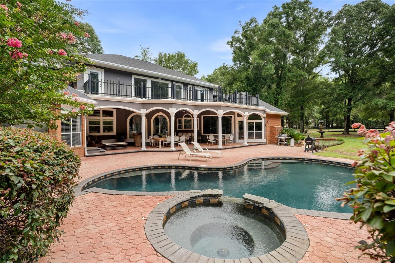 FOXRIDGE - Residential