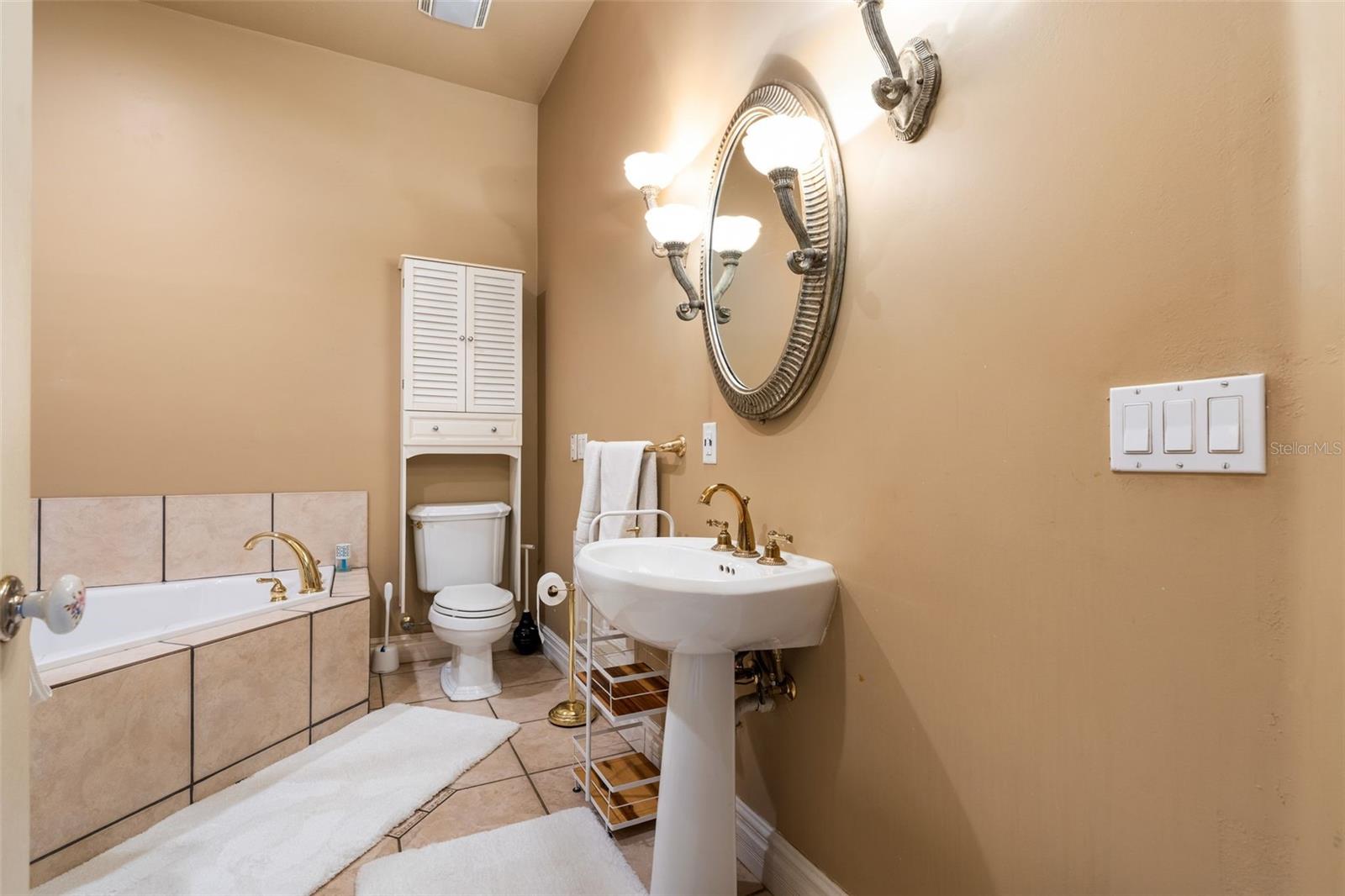 FOXRIDGE - Residential