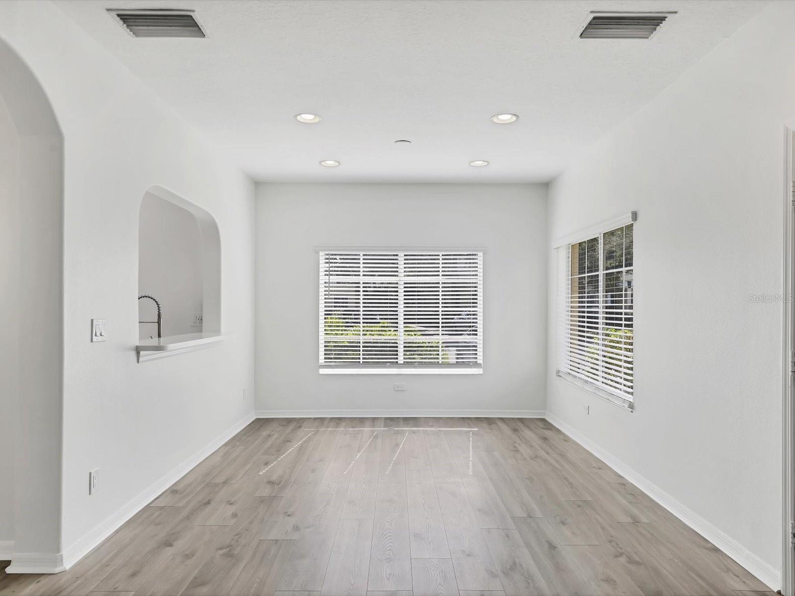 THE TWNHMS AT LIGHTHOUSE COVE II - Residential Lease