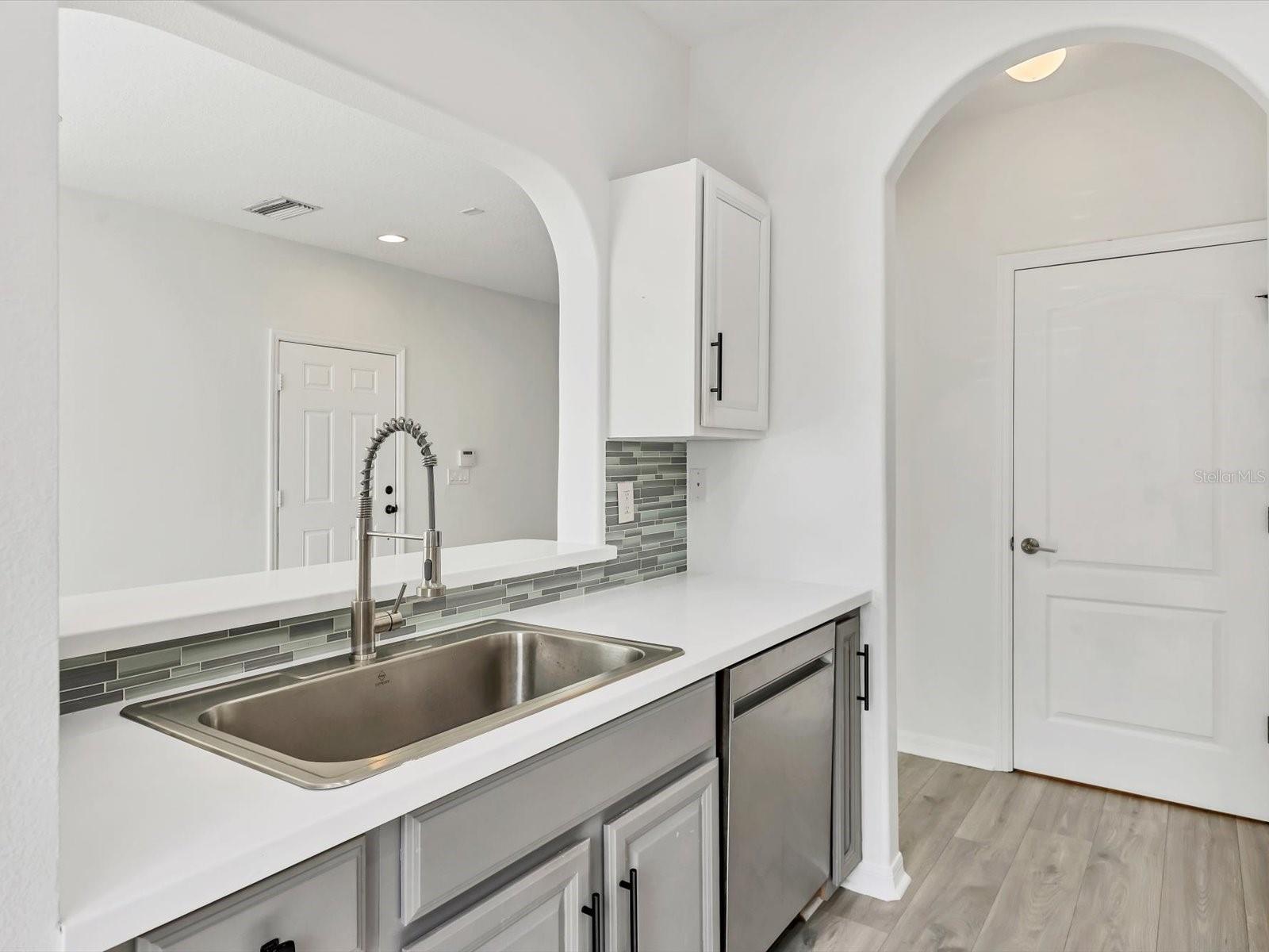 THE TWNHMS AT LIGHTHOUSE COVE II - Residential Lease