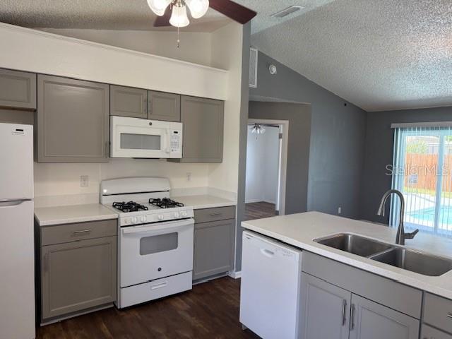 FOX RIDGE - Residential