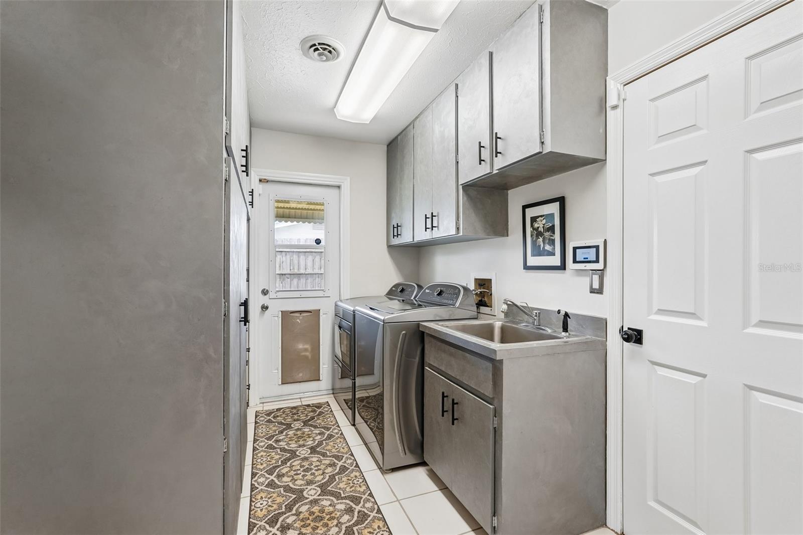 SOUTH VENICE - Residential