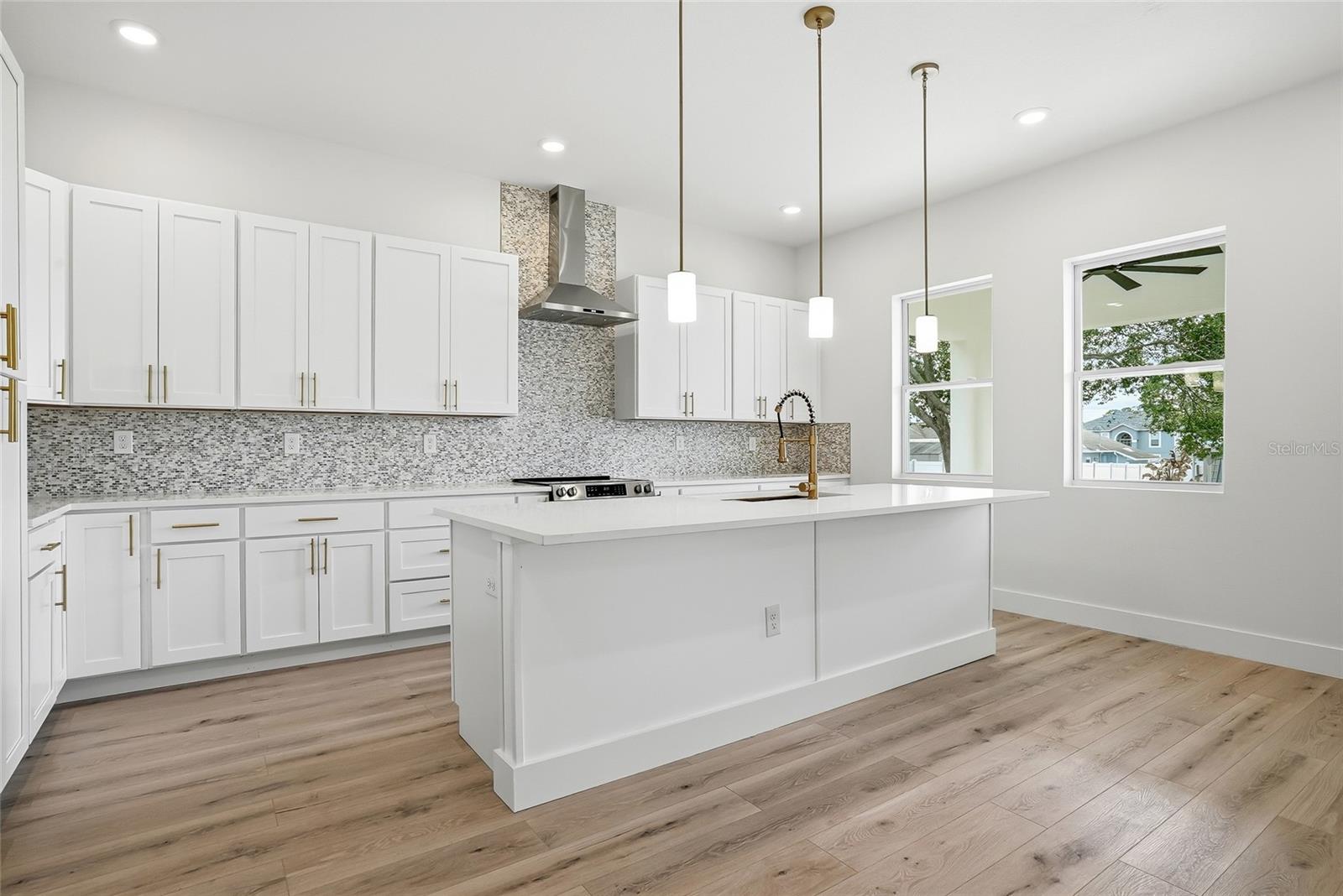 SPRING HILL - Residential