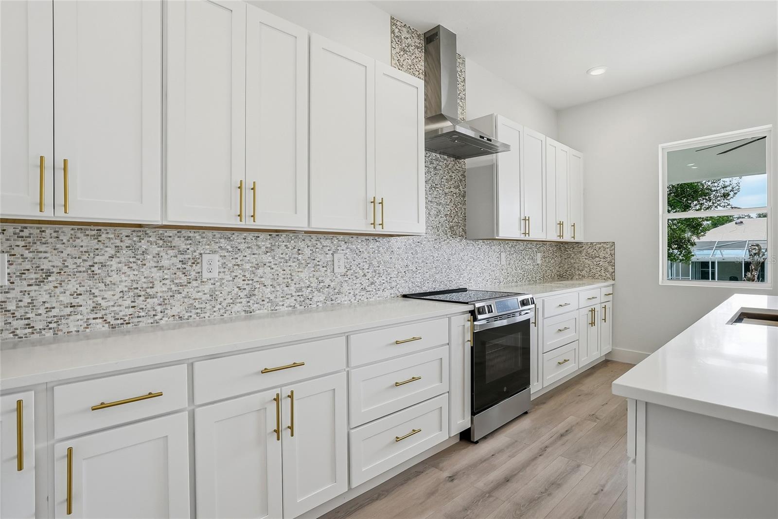 SPRING HILL - Residential