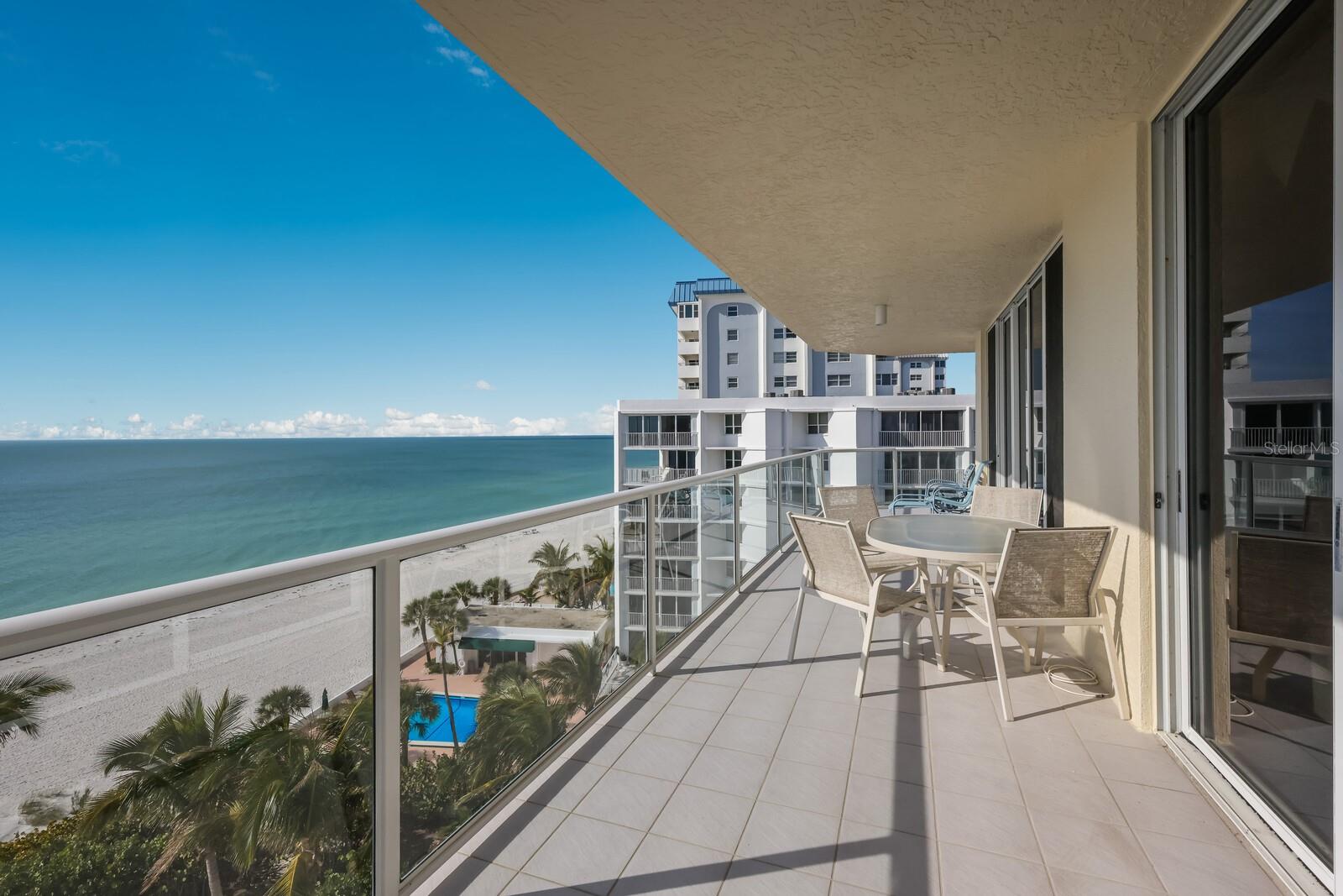 L ELEGANCE ON LIDO BEACH - Residential