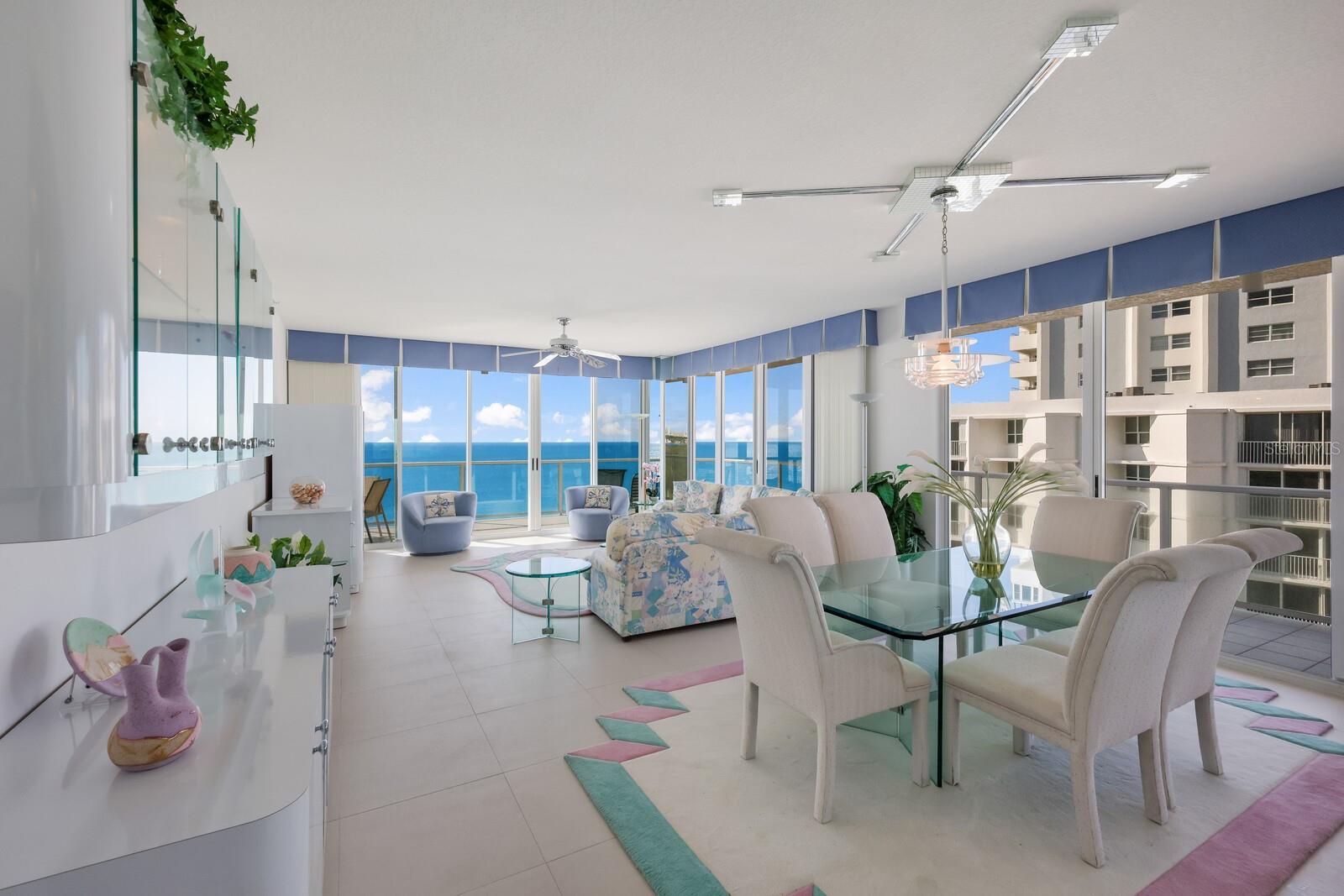 L ELEGANCE ON LIDO BEACH - Residential