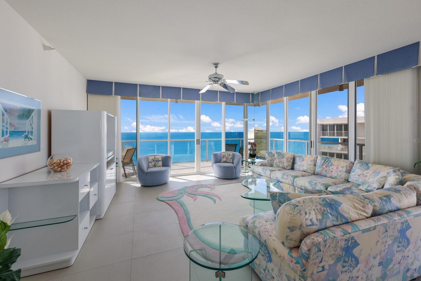 L ELEGANCE ON LIDO BEACH - Residential