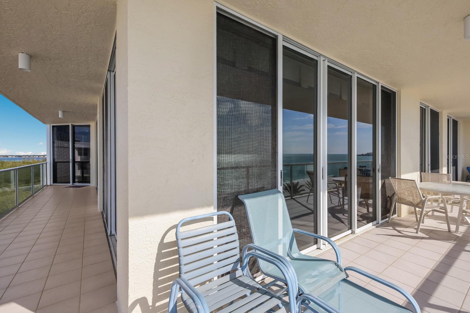 L ELEGANCE ON LIDO BEACH - Residential