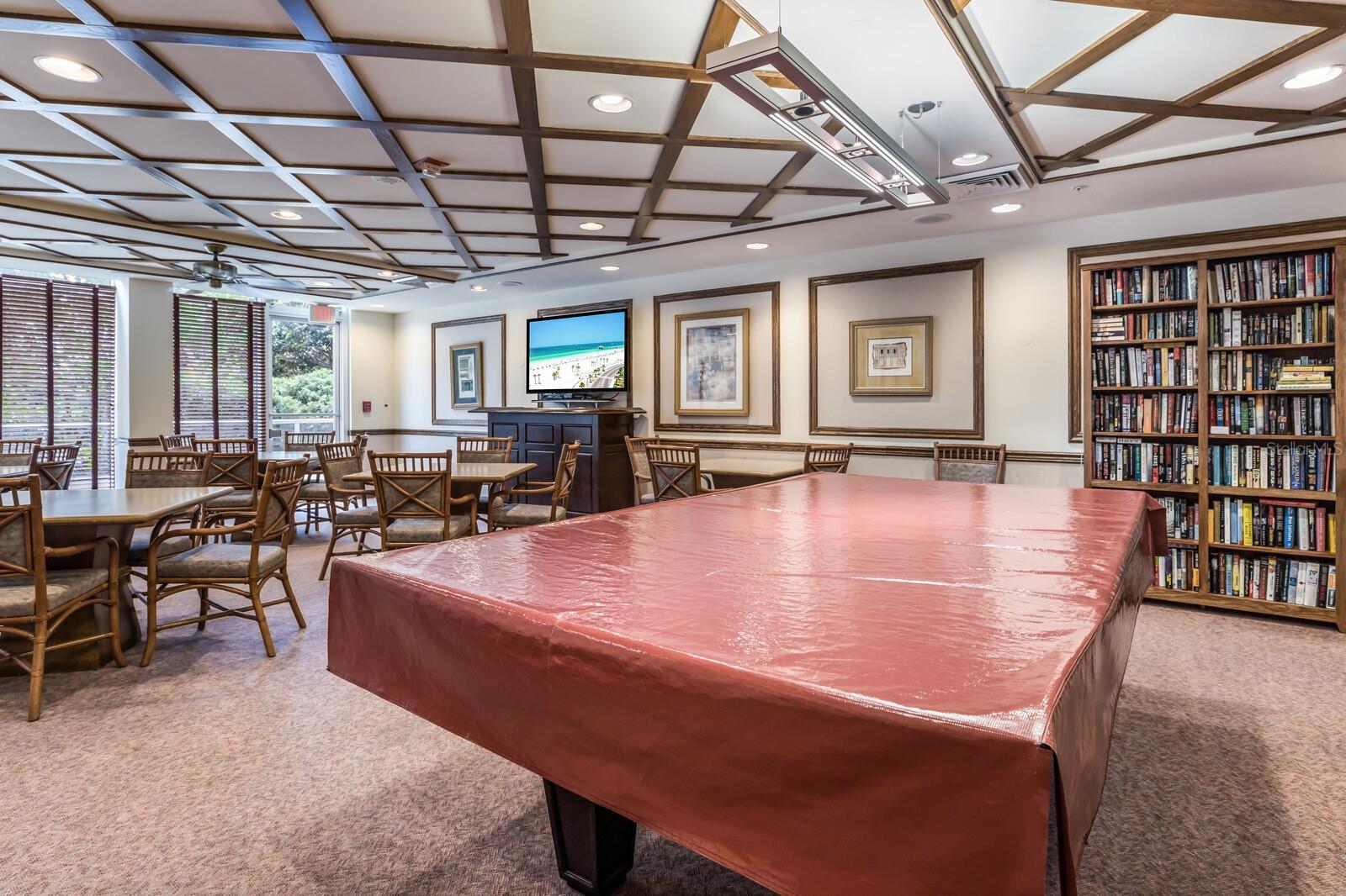 L ELEGANCE ON LIDO BEACH - Residential