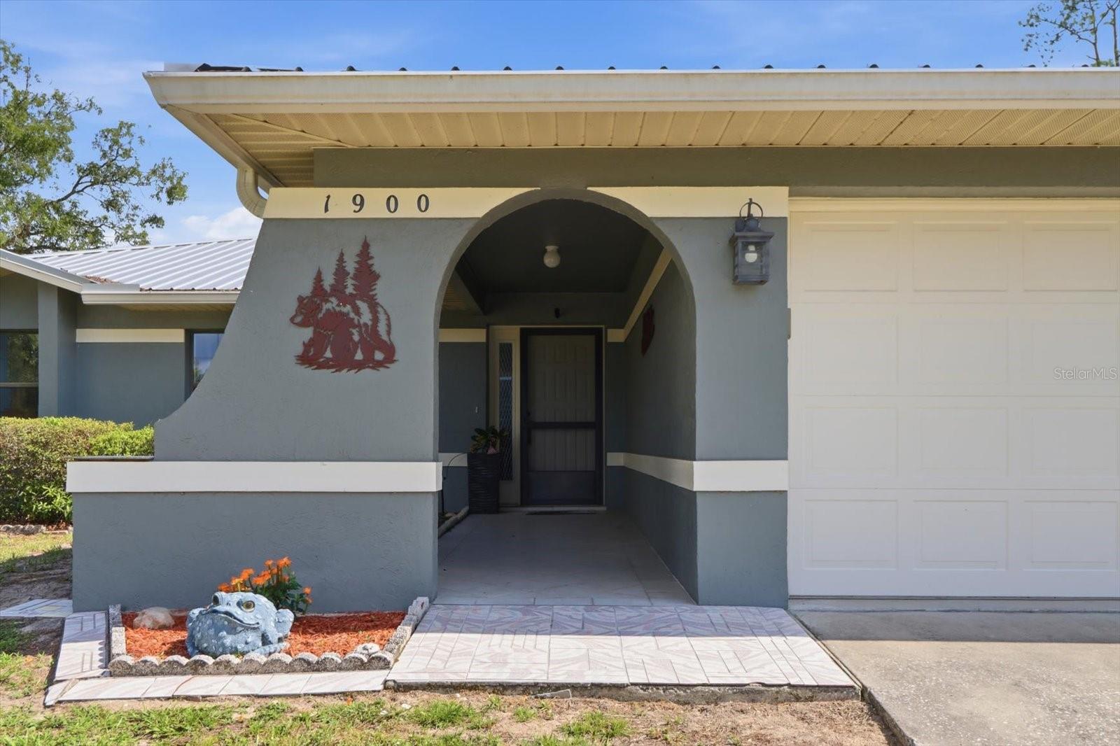 1900 W ALHAMBRA DRIVE