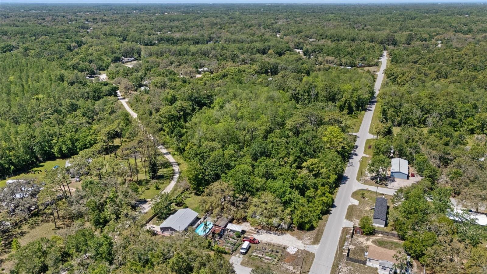 MOON LAKE ESTATES - Land