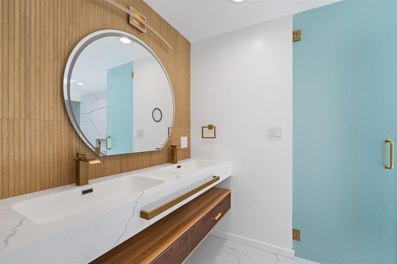 KEY ROYALE 1ST ADD - Residential