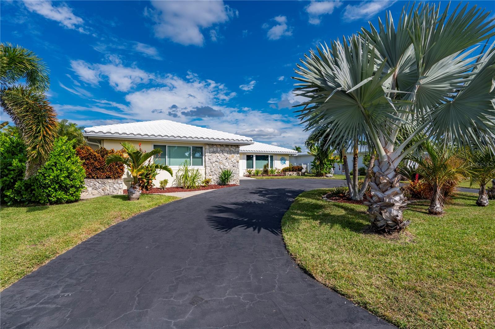 PUNTA GORDA ISLES SEC 05 - Residential