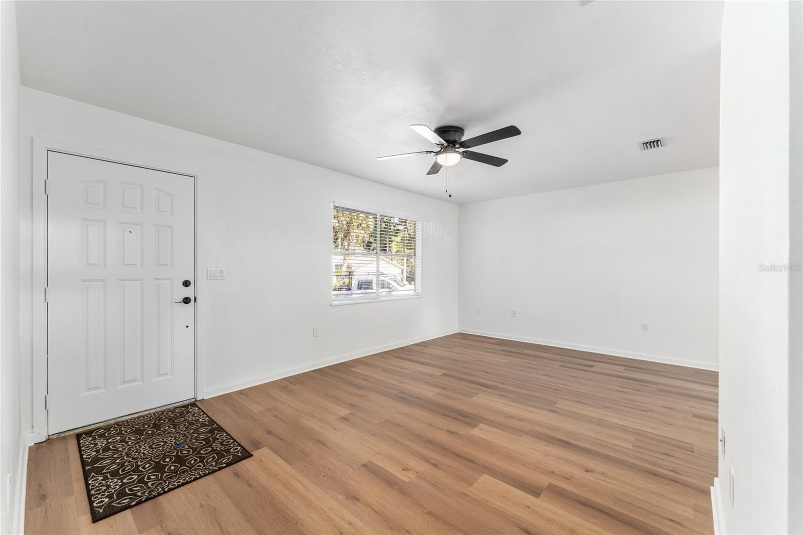 OAKS OF KANAPAHA - Residential