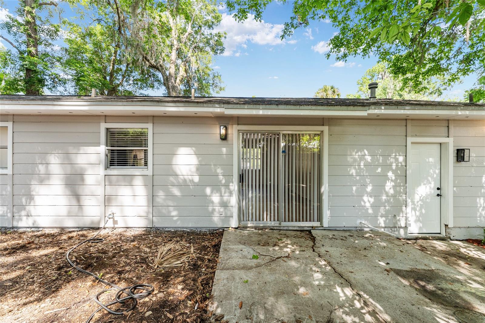 OAKS OF KANAPAHA - Residential