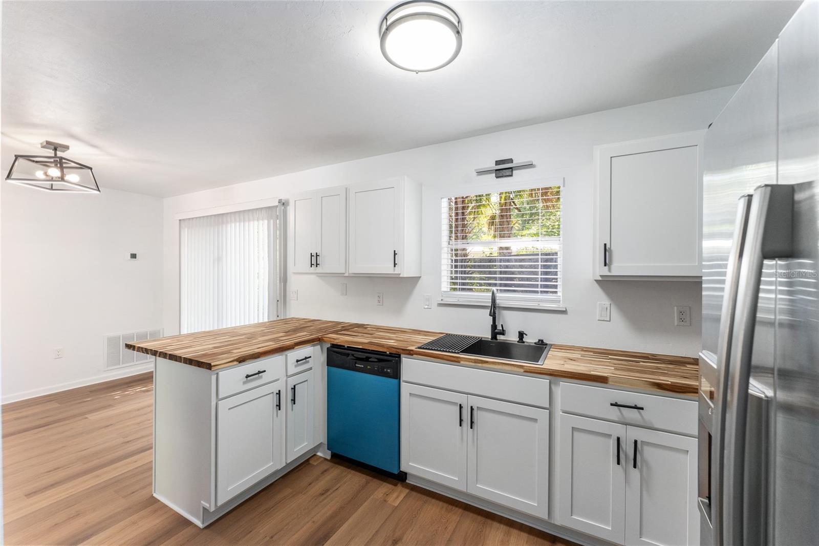 OAKS OF KANAPAHA - Residential