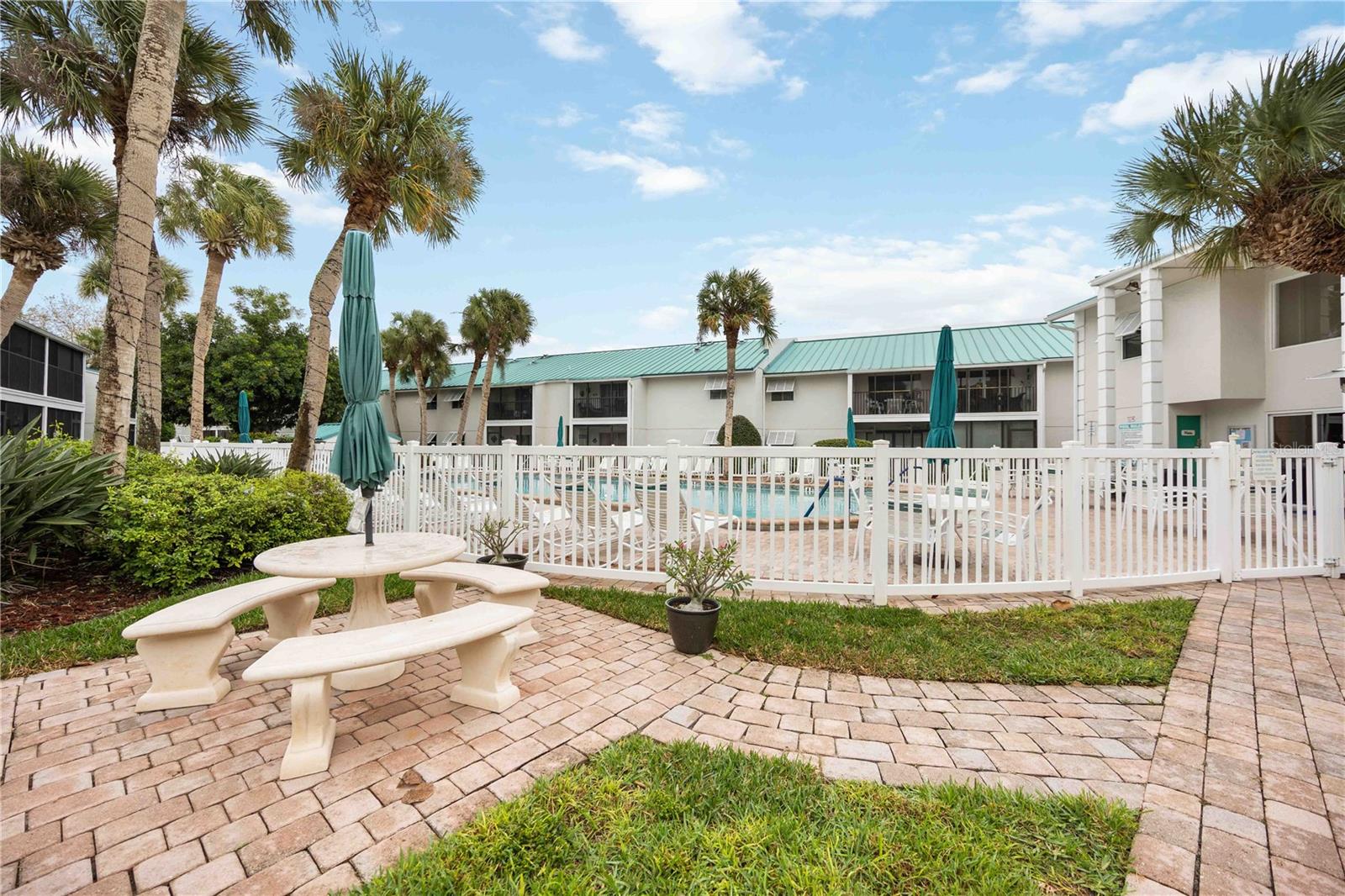 WHITE SANDS VILLAGE - Residential