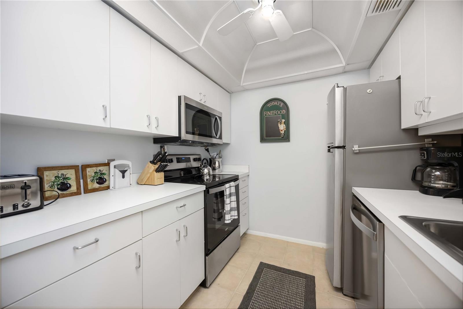 WHITE SANDS VILLAGE - Residential