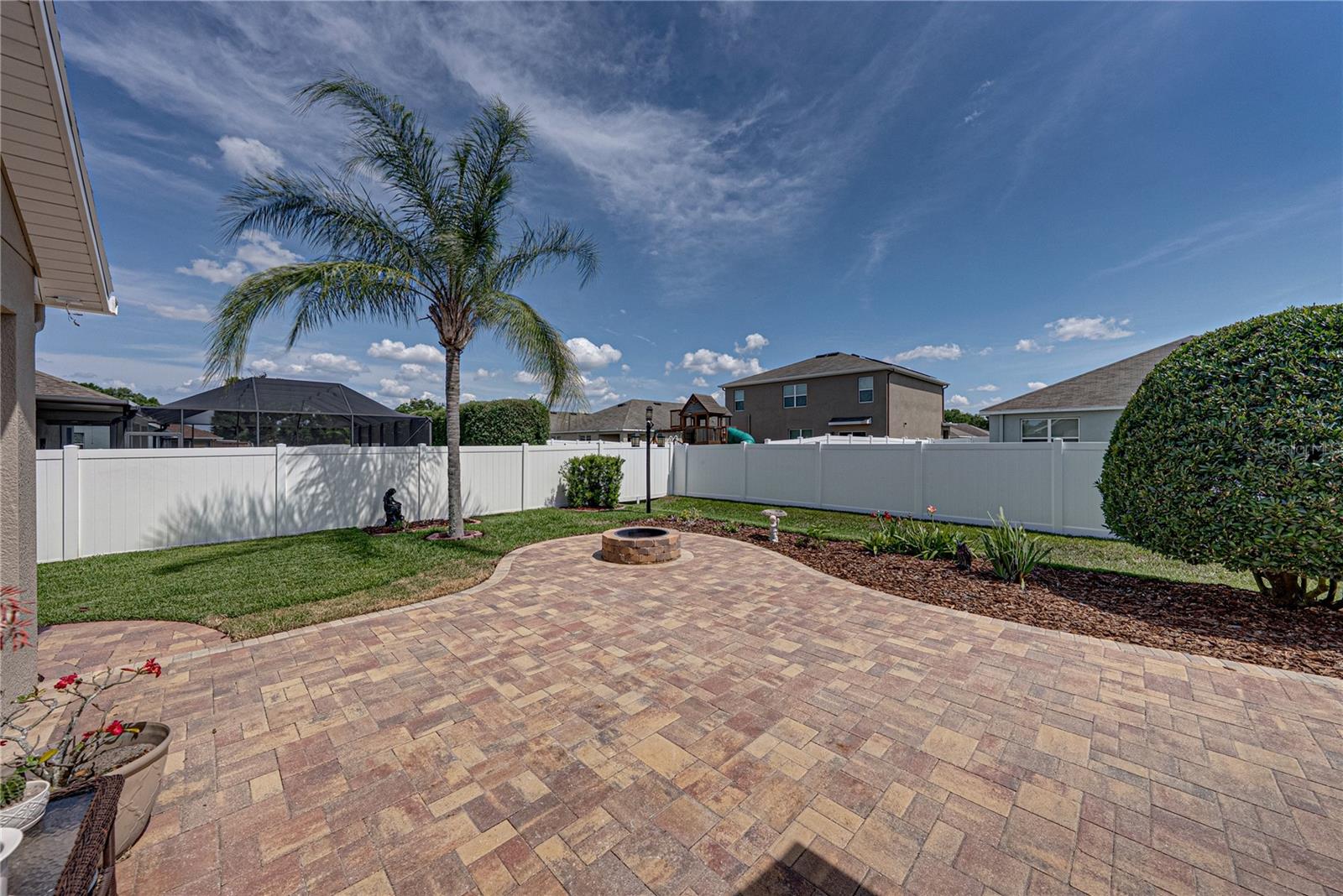 WALDEN POINTE - Residential