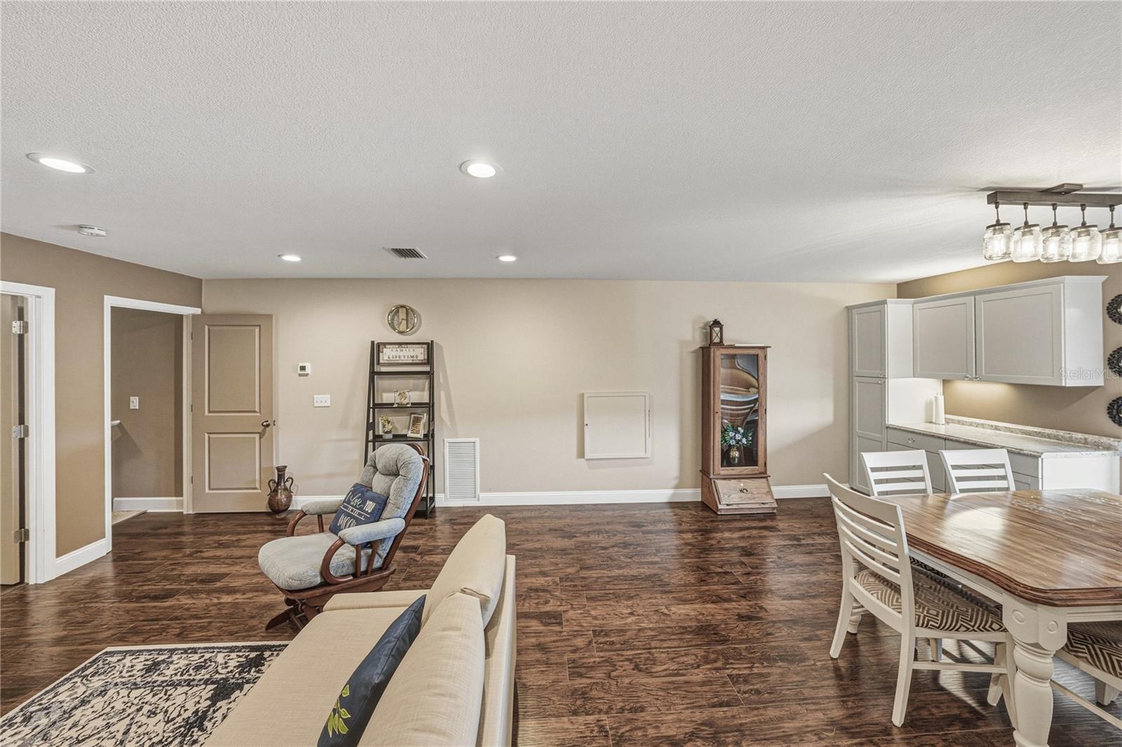 WALDEN POINTE - Residential