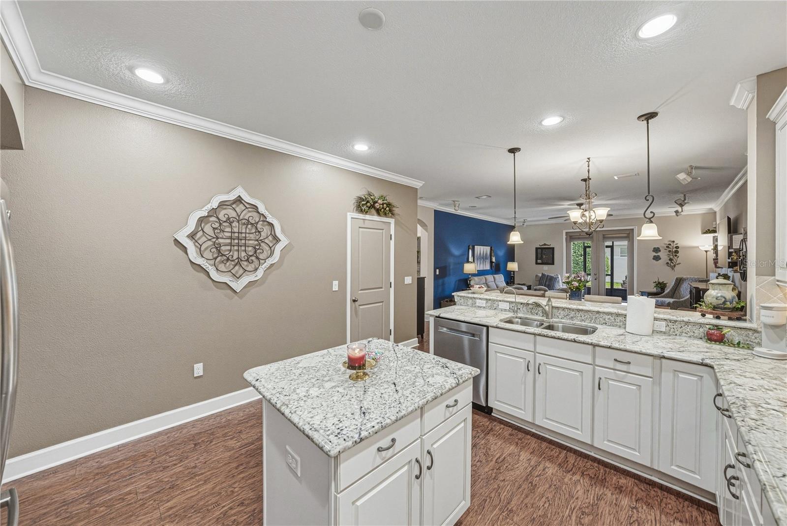 WALDEN POINTE - Residential