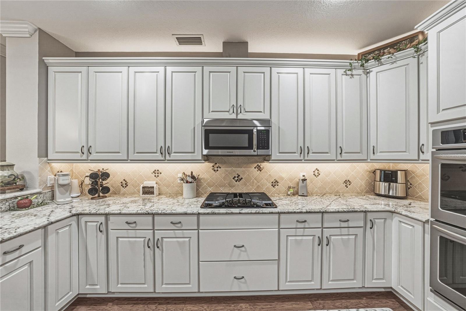 WALDEN POINTE - Residential