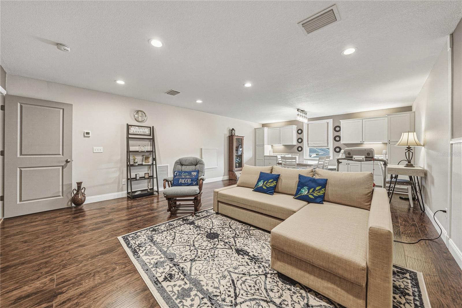 WALDEN POINTE - Residential