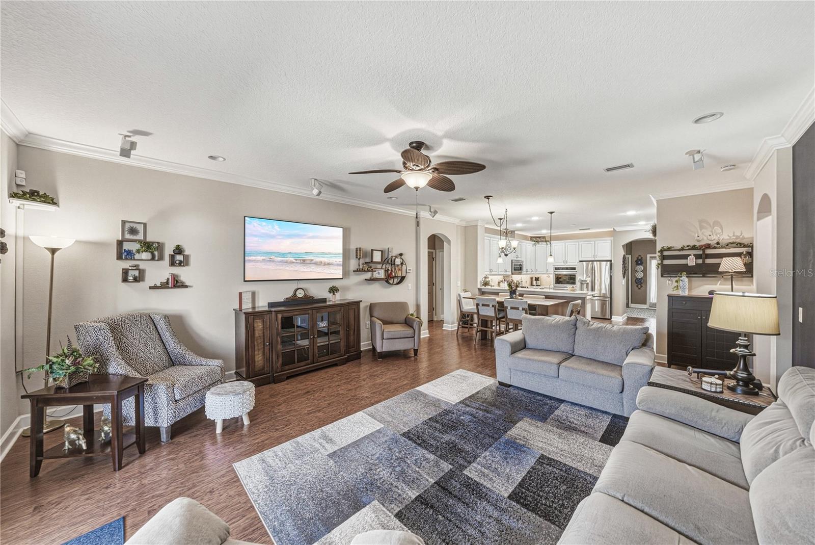 WALDEN POINTE - Residential