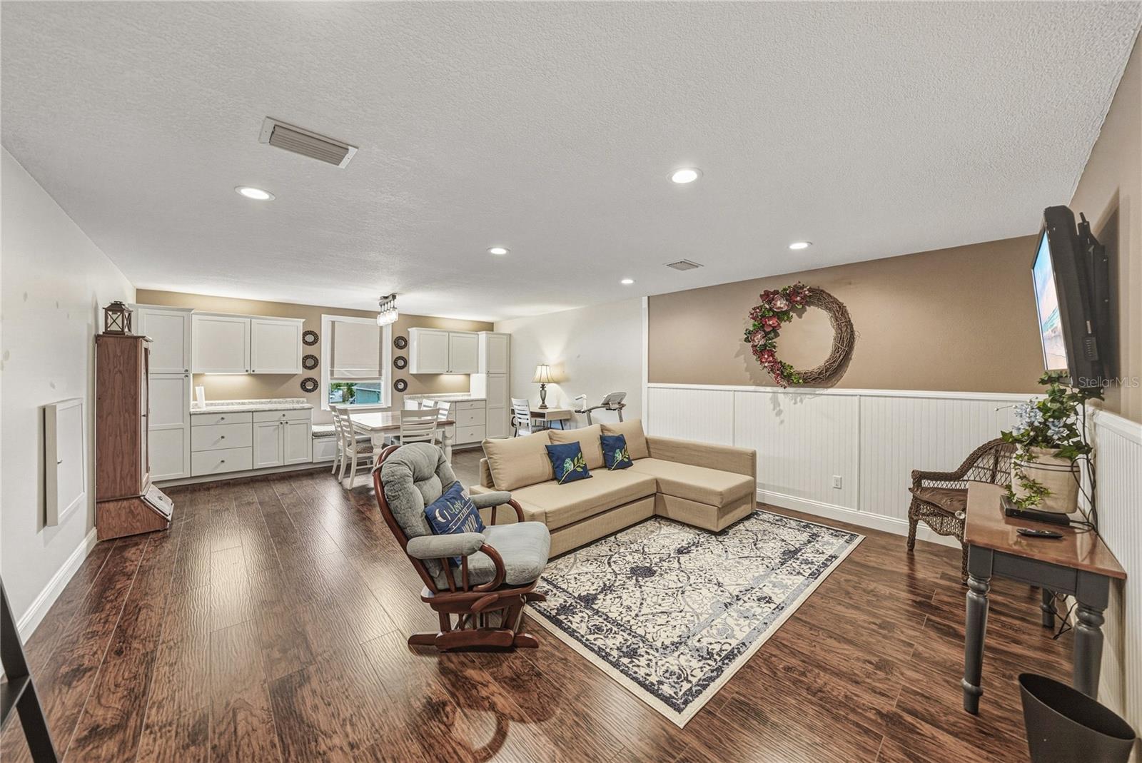 WALDEN POINTE - Residential