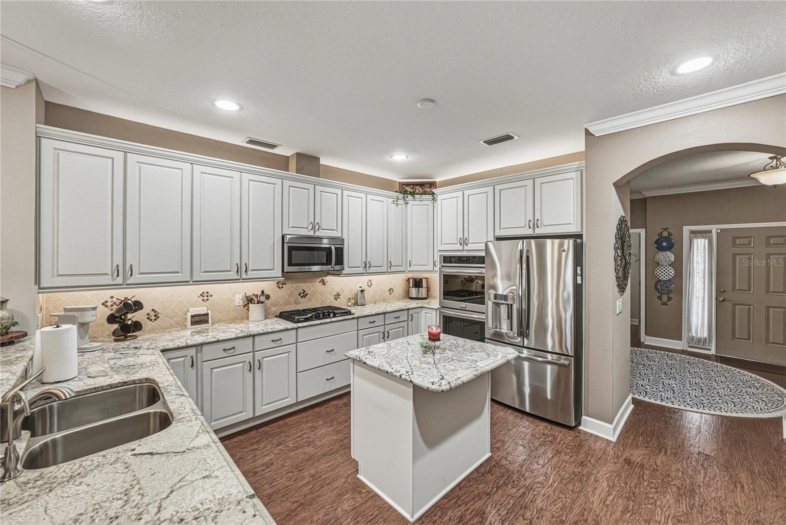 WALDEN POINTE - Residential