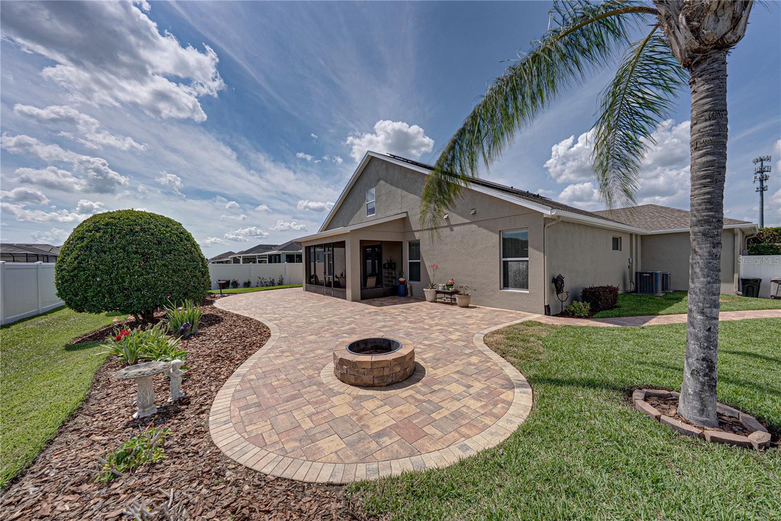 WALDEN POINTE - Residential