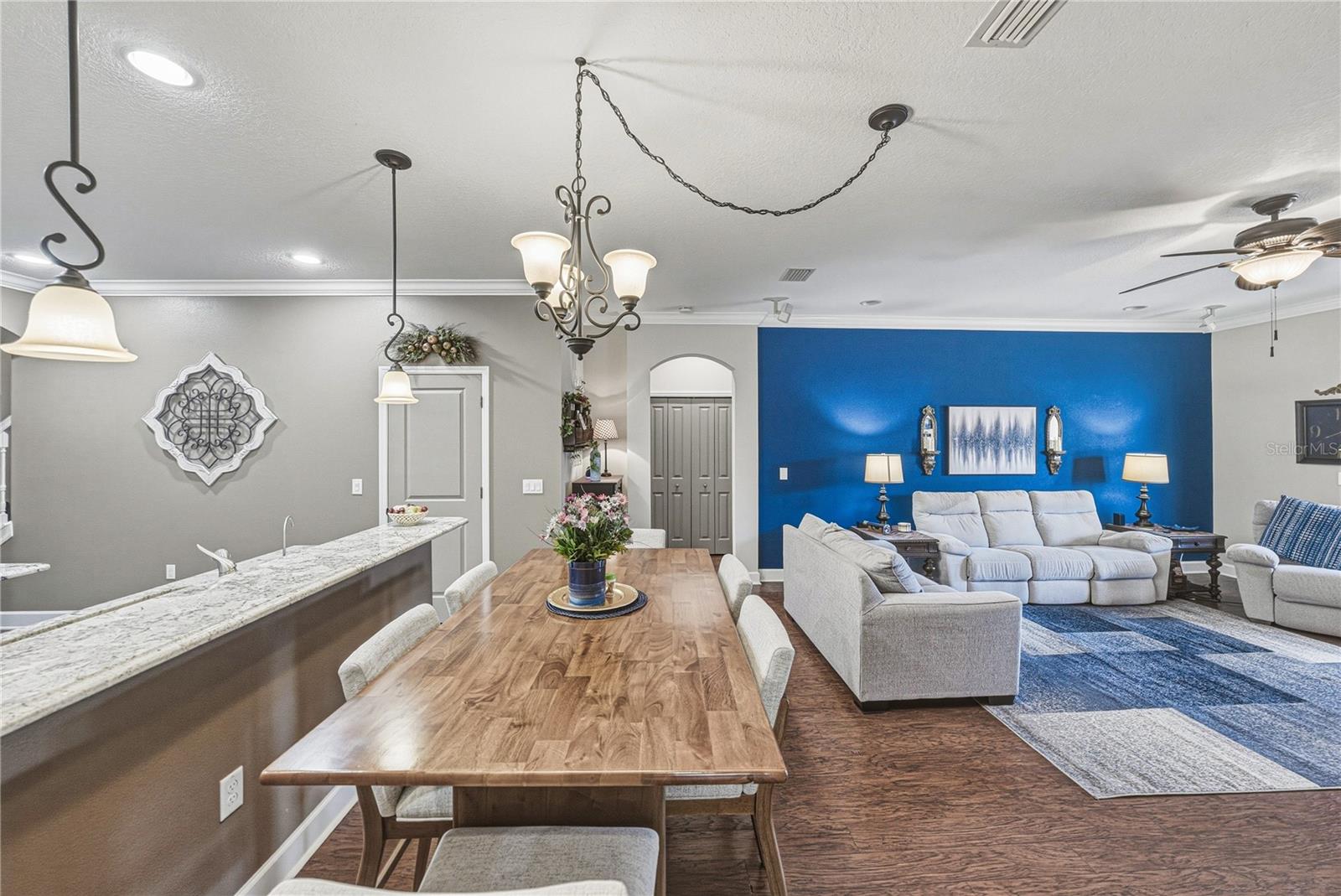 WALDEN POINTE - Residential