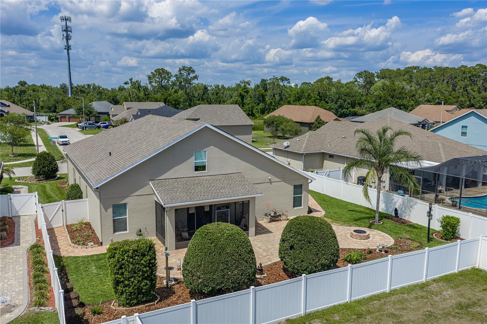 WALDEN POINTE - Residential