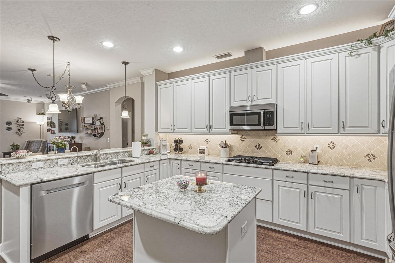 WALDEN POINTE - Residential