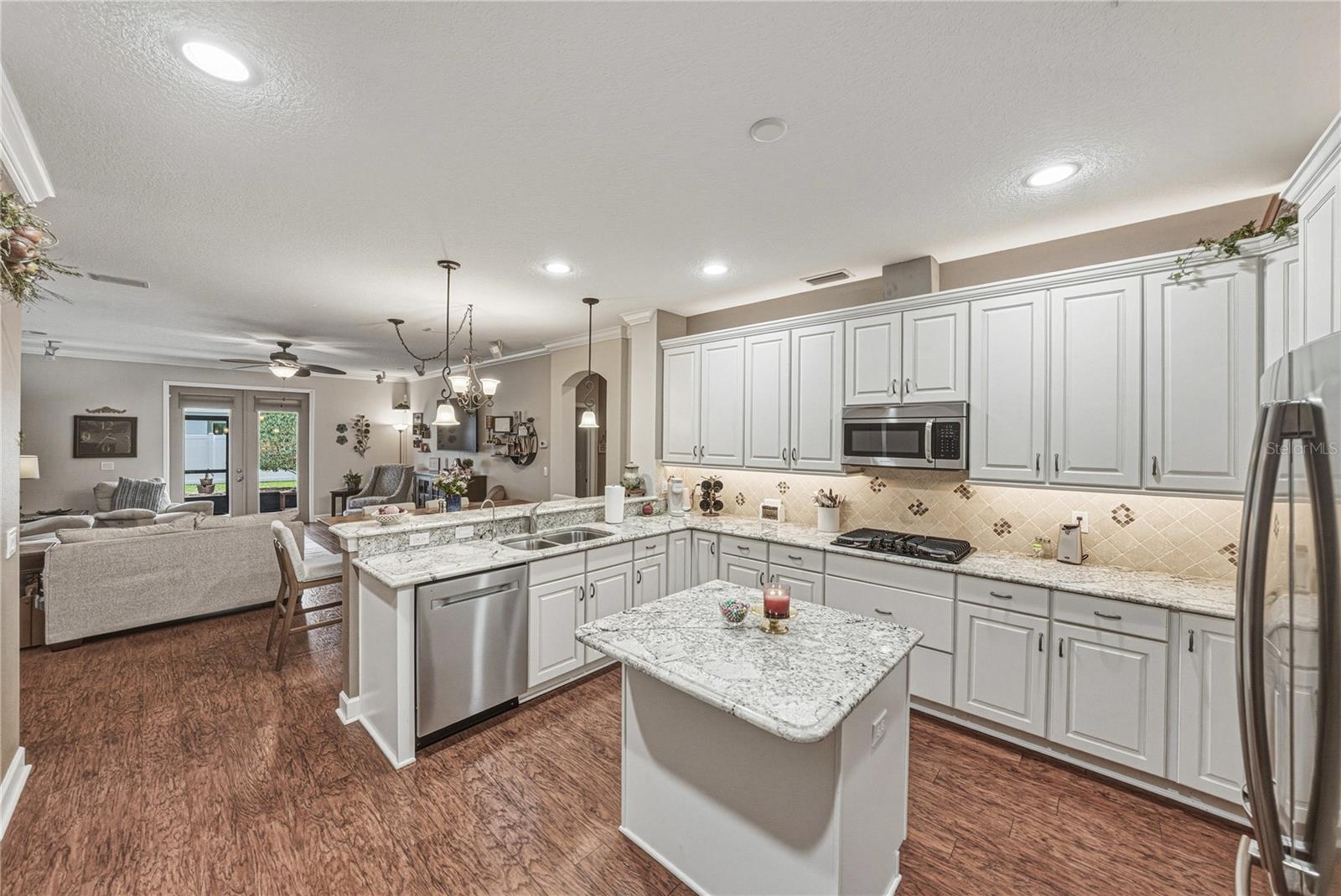 WALDEN POINTE - Residential